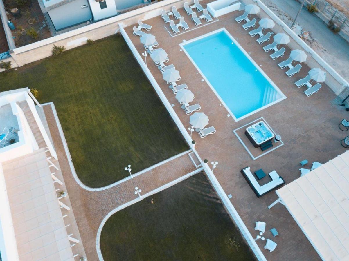 La Palazzina Bed & Breakfast Порто-Чезарео Экстерьер фото
